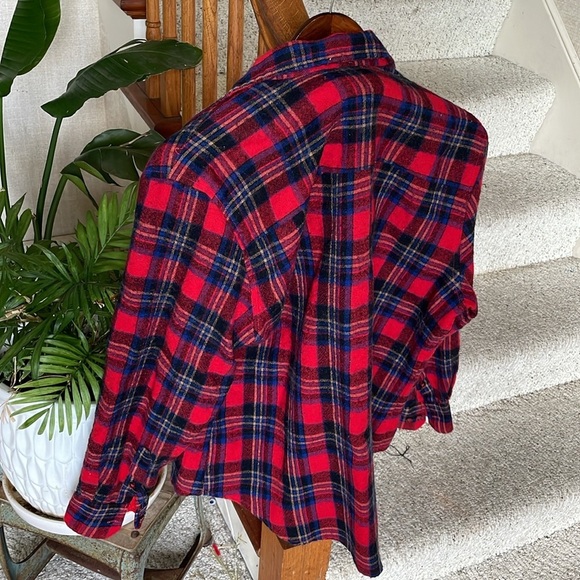 Vintage Pine Grove Red and Black Plaid Flannel Shacket - Picture 4 of 9